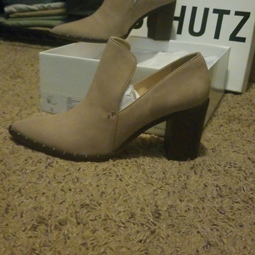 Schutz - Picture 3 of 3